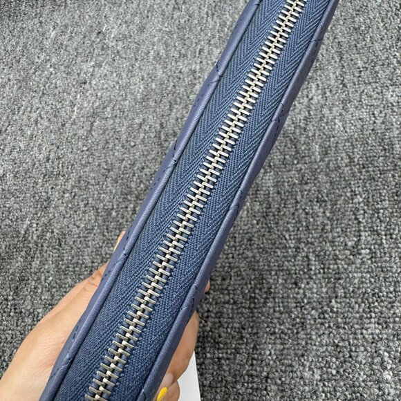 CHANEL Leather Wallet 685-082125 - Picture 4 of 10